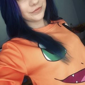 Pokemon Charmander sweatshirt